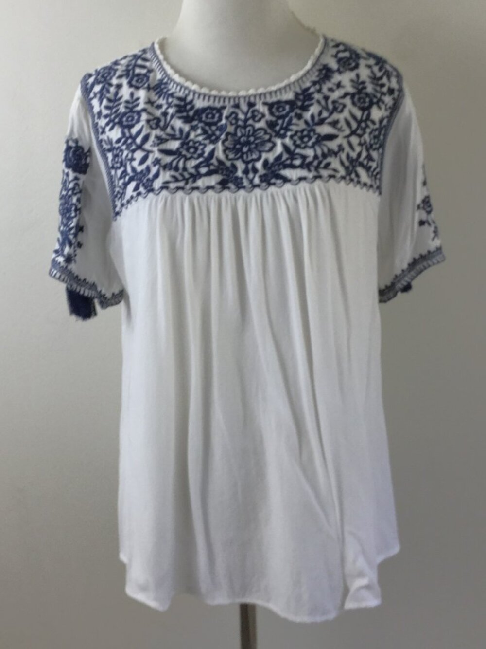 Savanna Jane Embroidered Blouse l